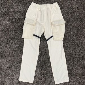 1017 Alyx 9SM x Matthew Williams
Cream Nylon Holster Cargo Trouser Pants